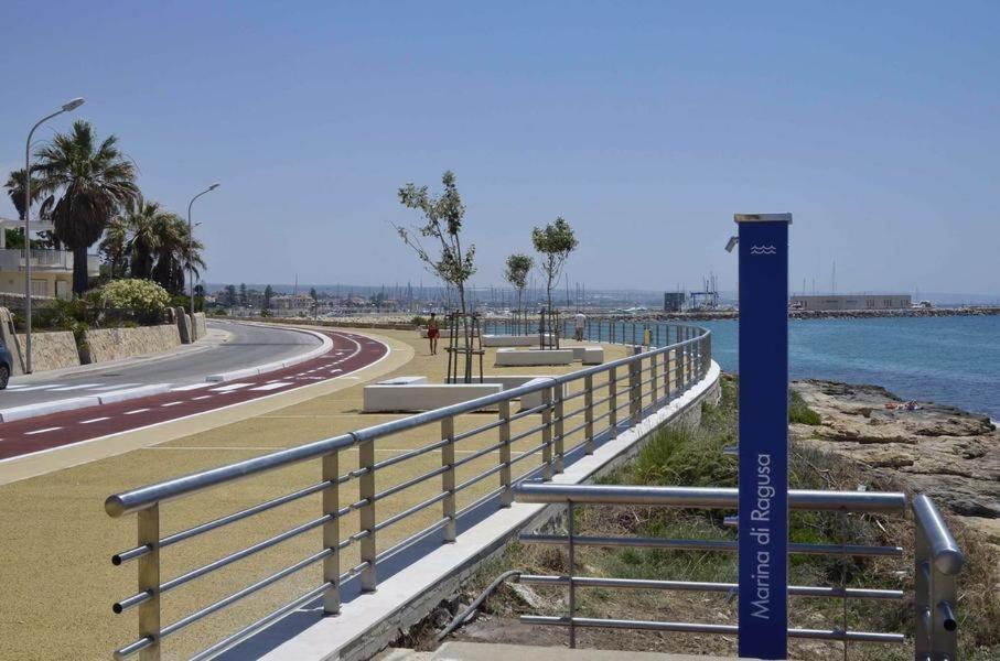 Appartamento Saltwater Con Parcheggio Privato Marina di Ragusa Esterno foto