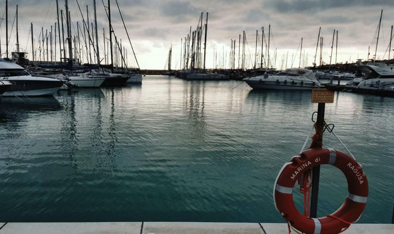 Appartamento Saltwater Con Parcheggio Privato Marina di Ragusa Esterno foto